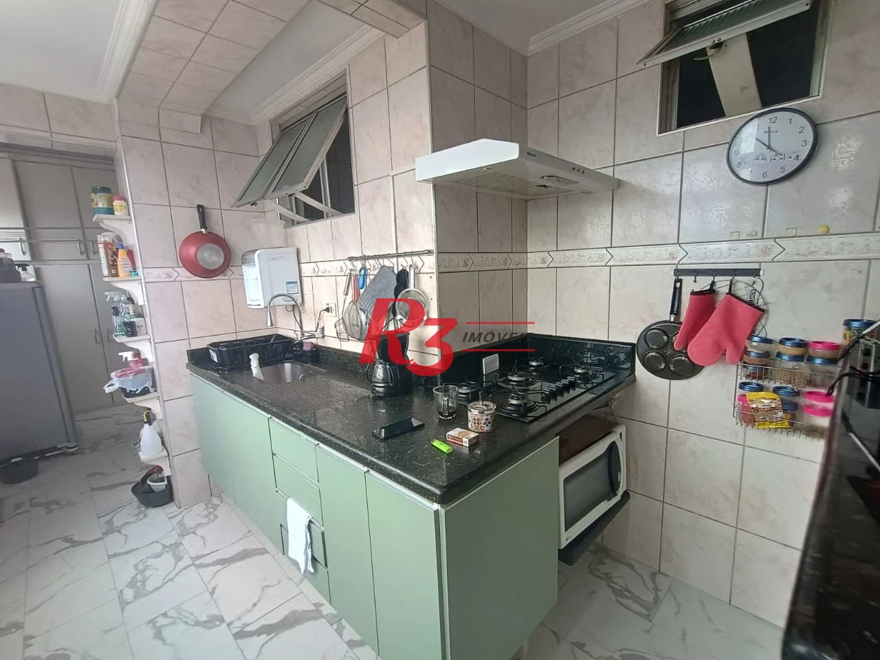 Apartamento com 3 dormitórios à venda, 110 m² por R$ 480.000,00 - Centro - São Vicente/SP