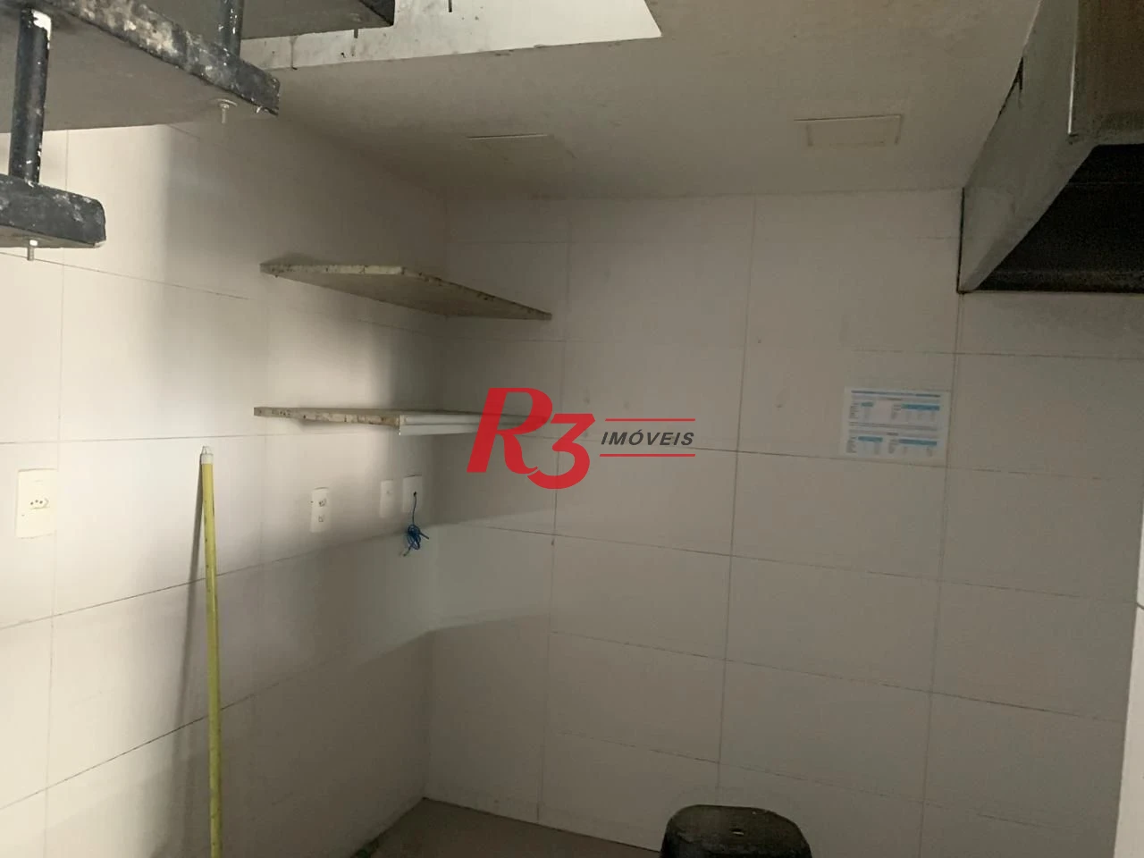 Loja para alugar, 12 m² por R$ 5.000,00/mês - Boqueirão - Santos/SP
