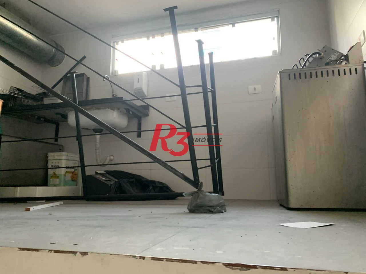 Loja para alugar, 12 m² por R$ 5.000,00/mês - Boqueirão - Santos/SP