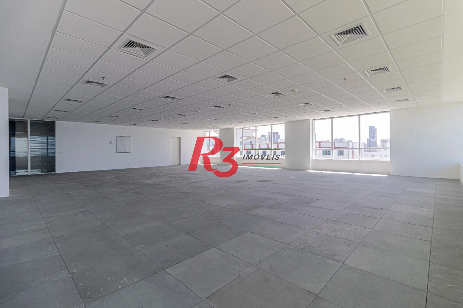 Sala para alugar, 238 m² por R$ 18.752,53/mês - José Menino - Santos/SP