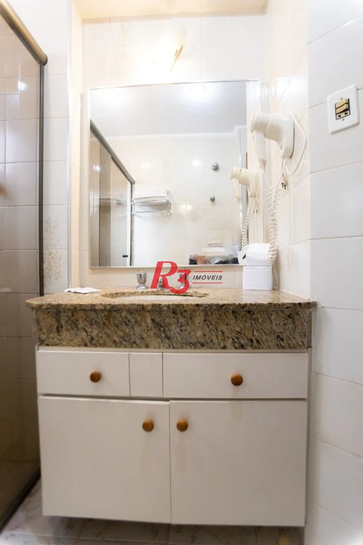 Flat com 1 dormitório à venda, 50 m² por R$ 270.000,00 - Gonzaga - Santos/SP