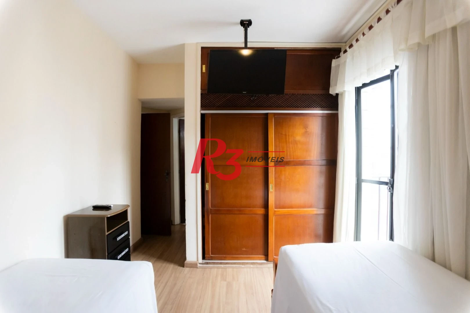 Flat com 1 dormitório à venda, 50 m² por R$ 270.000,00 - Gonzaga - Santos/SP