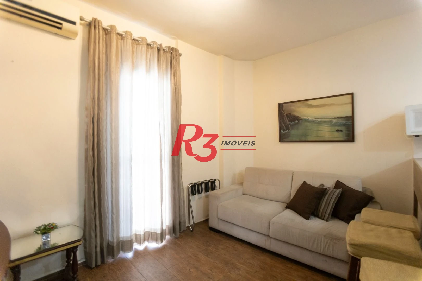 Flat com 1 dormitório à venda, 50 m² por R$ 270.000,00 - Gonzaga - Santos/SP