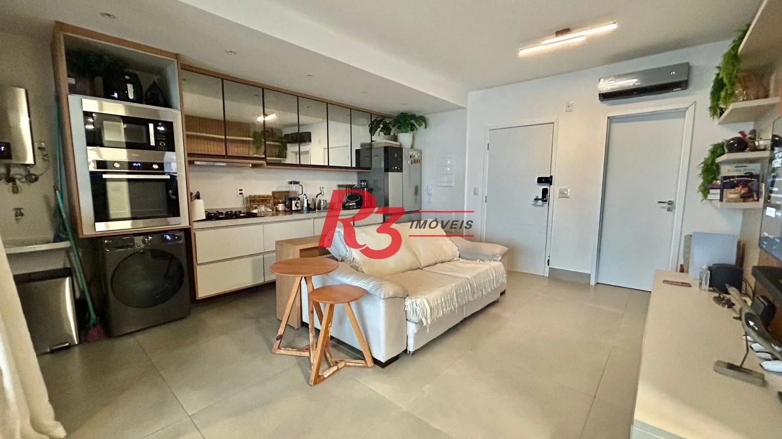 Apartamento com 2 dormitórios à venda, 83 m² por R$ 1.650.000,00 - Boqueirão - Santos/SP