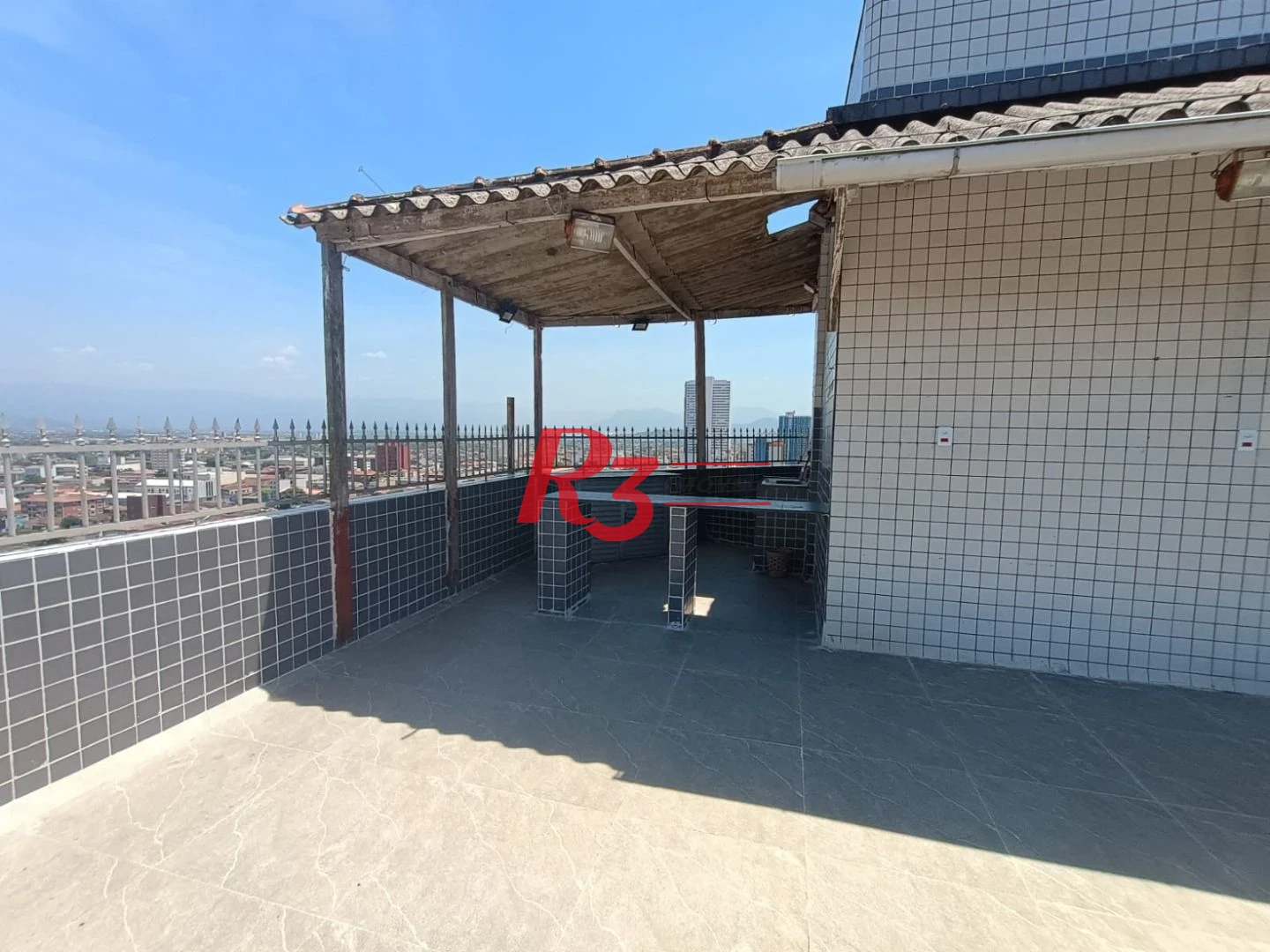 Apartamento com 3 dormitórios à venda, 120 m² por R$ 354.000,00 - Centro - São Vicente/SP