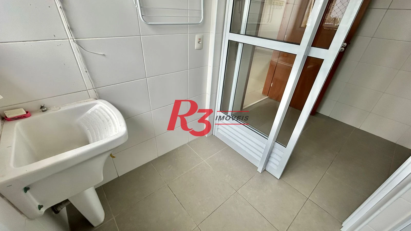 Apartamento com 2 dormitórios para alugar, 58 m² por R$ 4.900,00/mês - José Menino - Santos/SP