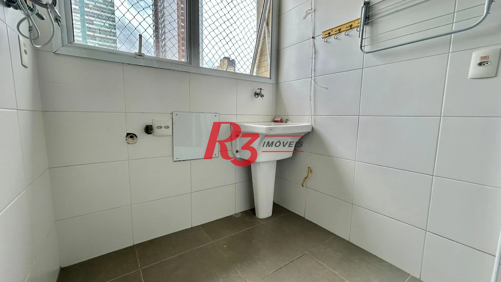 Apartamento com 2 dormitórios para alugar, 58 m² por R$ 4.900,00/mês - José Menino - Santos/SP
