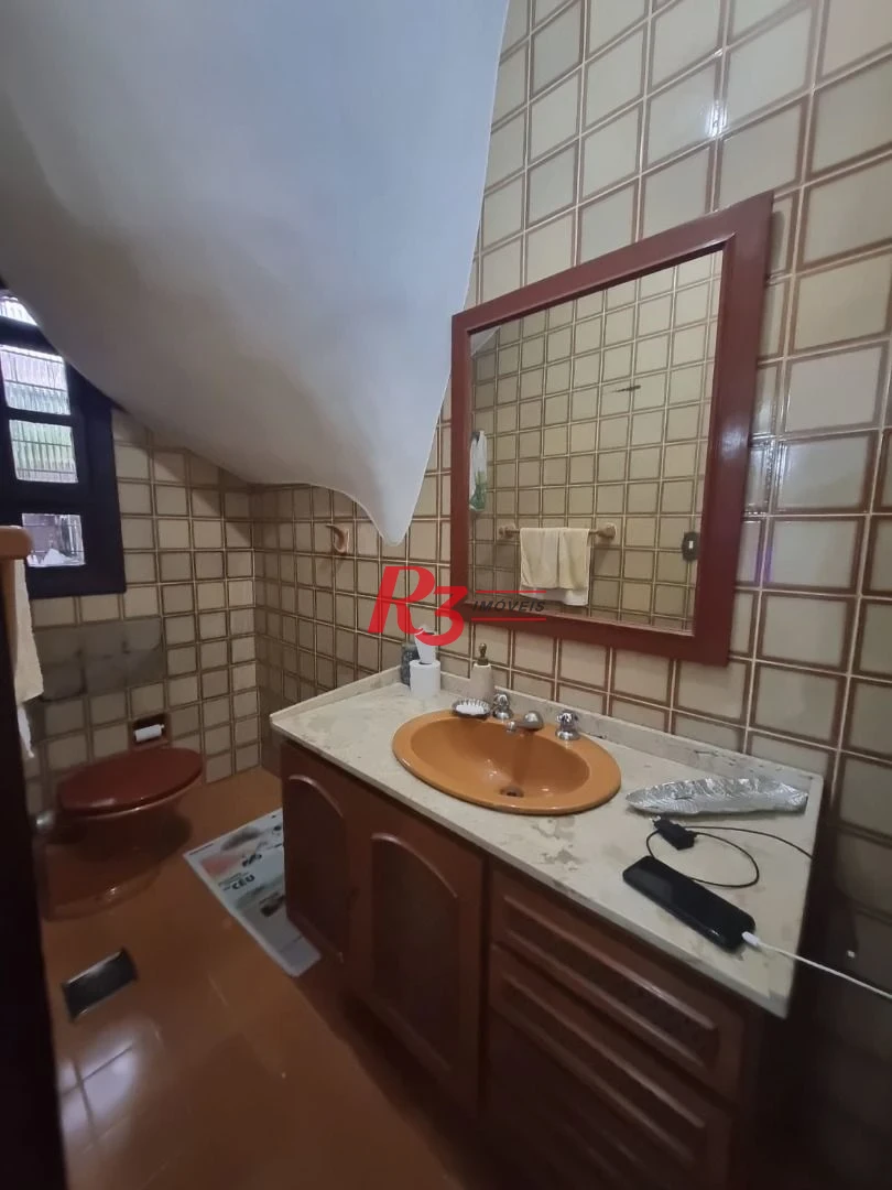 Casa com 3 dormitórios à venda, 150 m² por R$ 1.350.000,00 - Ponta da Praia - Santos/SP