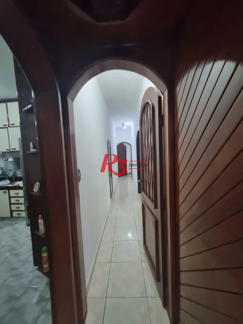 Casa com 3 dormitórios à venda, 150 m² por R$ 1.350.000,00 - Ponta da Praia - Santos/SP