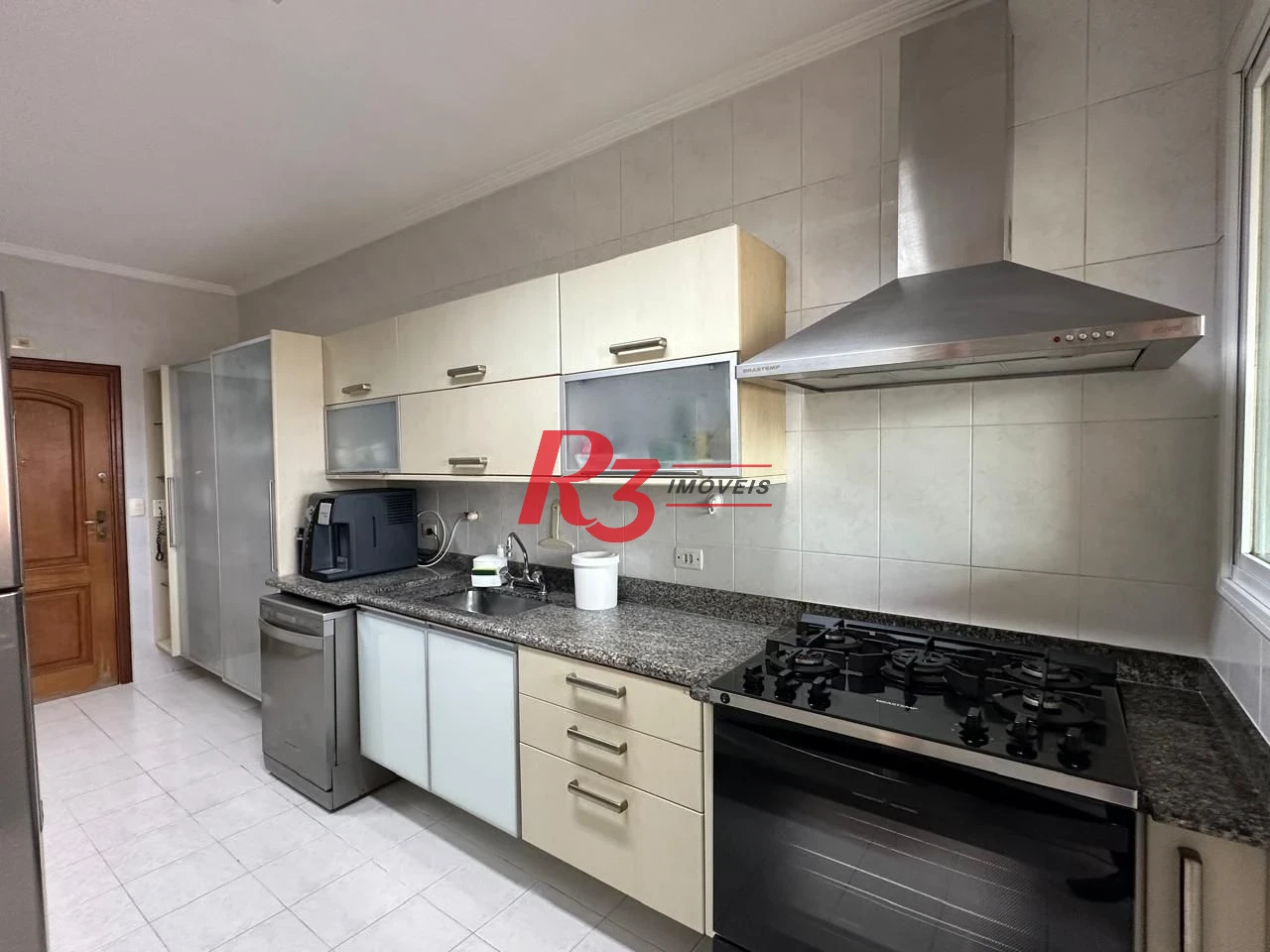Apartamento com 3 dormitórios à venda, 141 m² por R$ 1.749.000,00 - Gonzaga - Santos/SP
