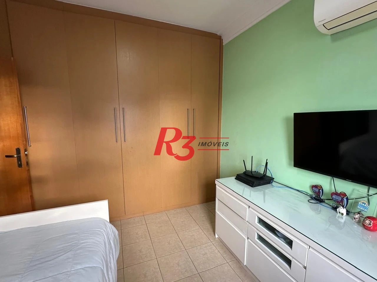 Apartamento com 3 dormitórios à venda, 141 m² por R$ 1.749.000,00 - Gonzaga - Santos/SP