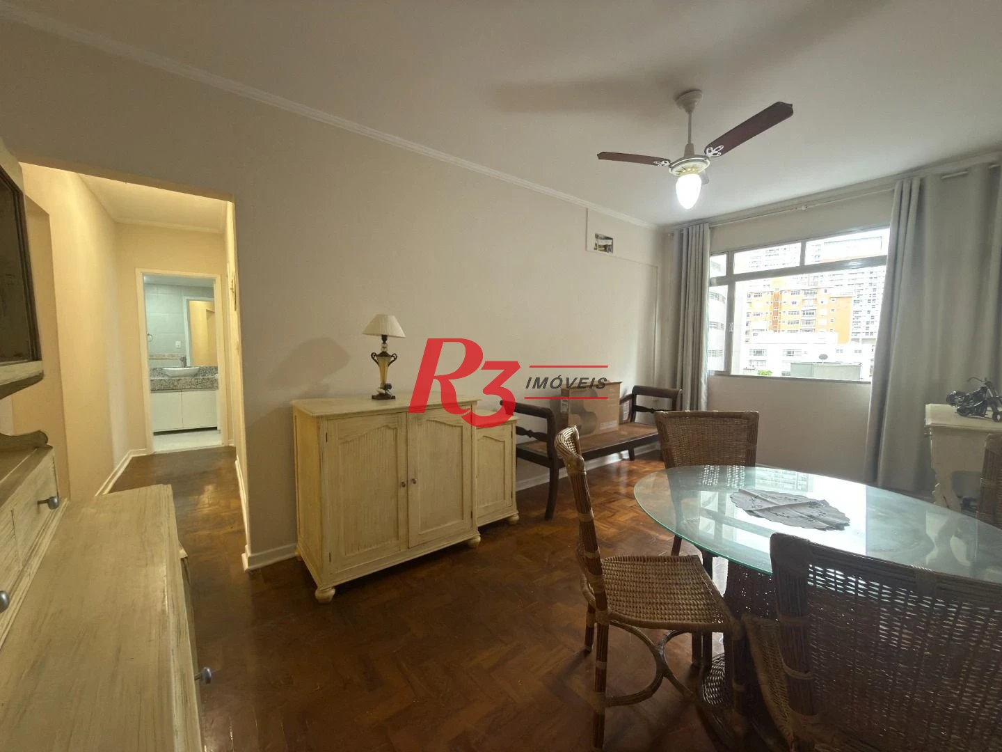 Apartamento para alugar, 69 m² por R$ 3.500,00/mês - Gonzaga - Santos/SP