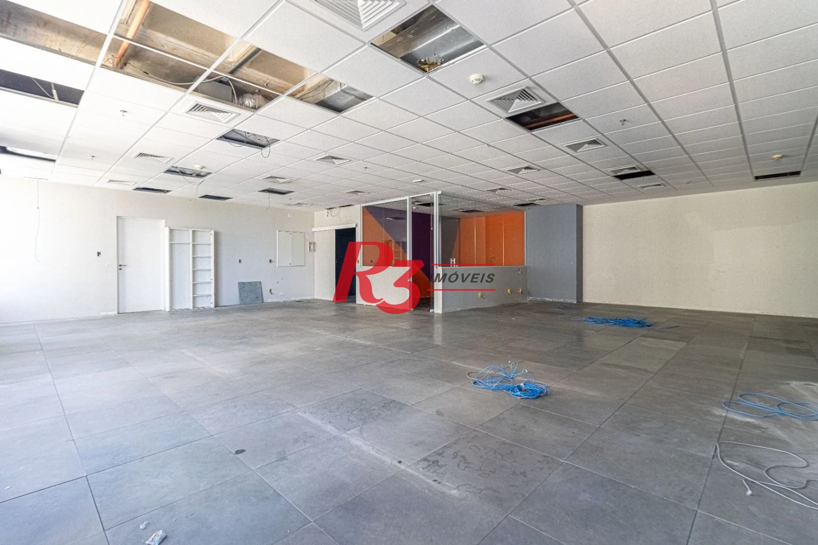 Sala, 278 m² - venda por R$ 3.342.960,00 ou aluguel por R$ 23.913,47/mês - José Menino - Santos/SP