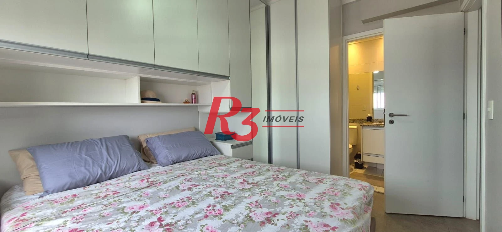 Apartamento com 2 dormitórios à venda, 63 m² por R$ 770.000,00 - Campo Grande - Santos/SP