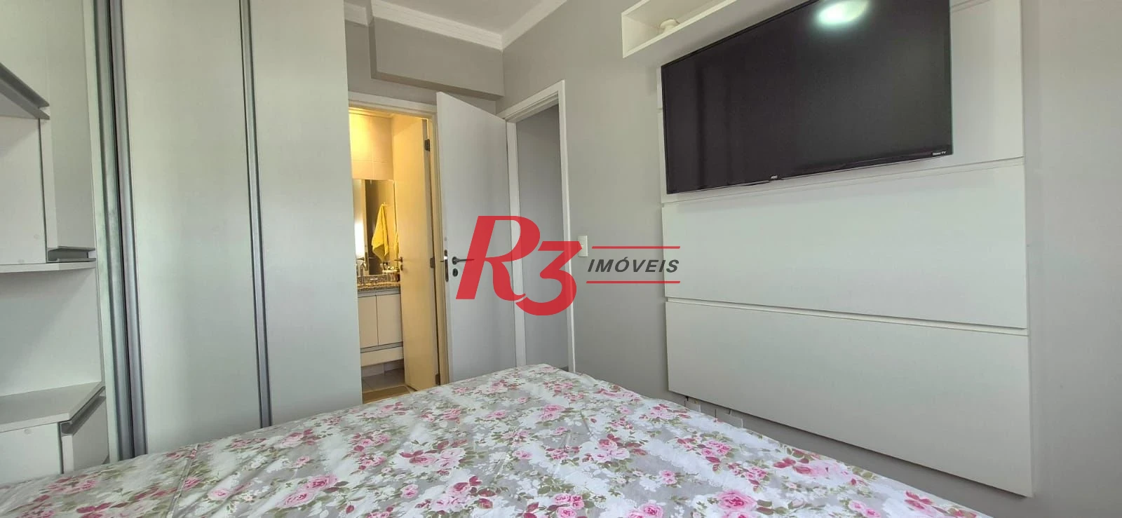 Apartamento com 2 dormitórios à venda, 63 m² por R$ 770.000,00 - Campo Grande - Santos/SP