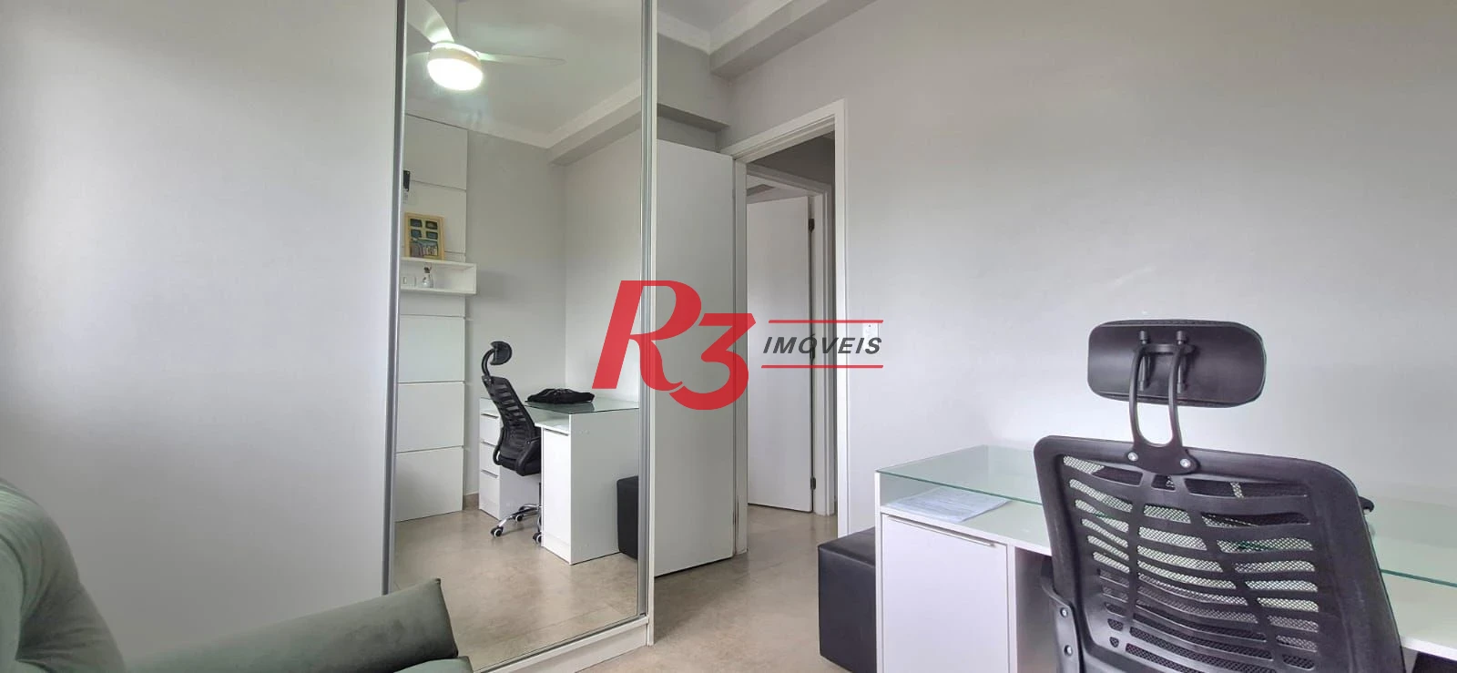 Apartamento com 2 dormitórios à venda, 63 m² por R$ 770.000,00 - Campo Grande - Santos/SP