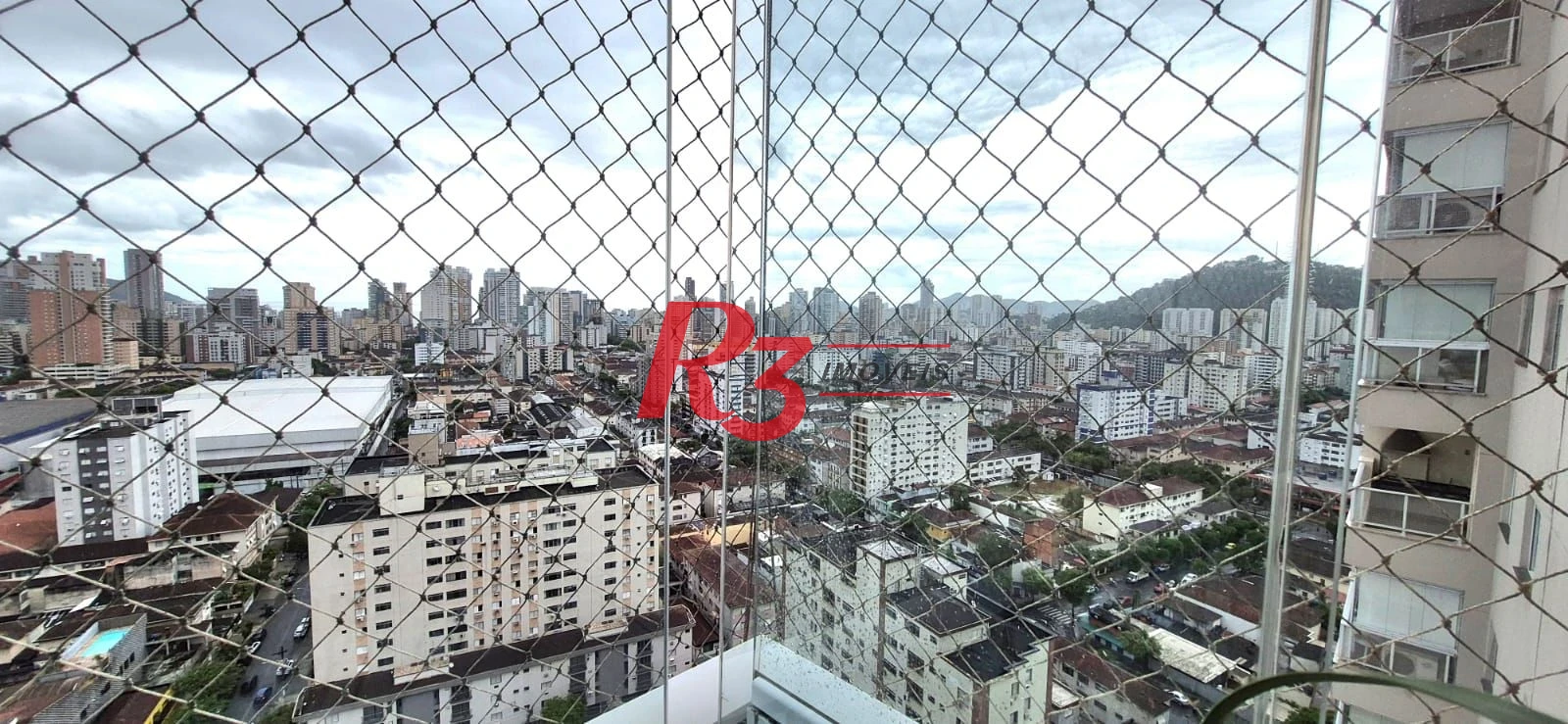 Apartamento com 2 dormitórios à venda, 63 m² por R$ 770.000,00 - Campo Grande - Santos/SP
