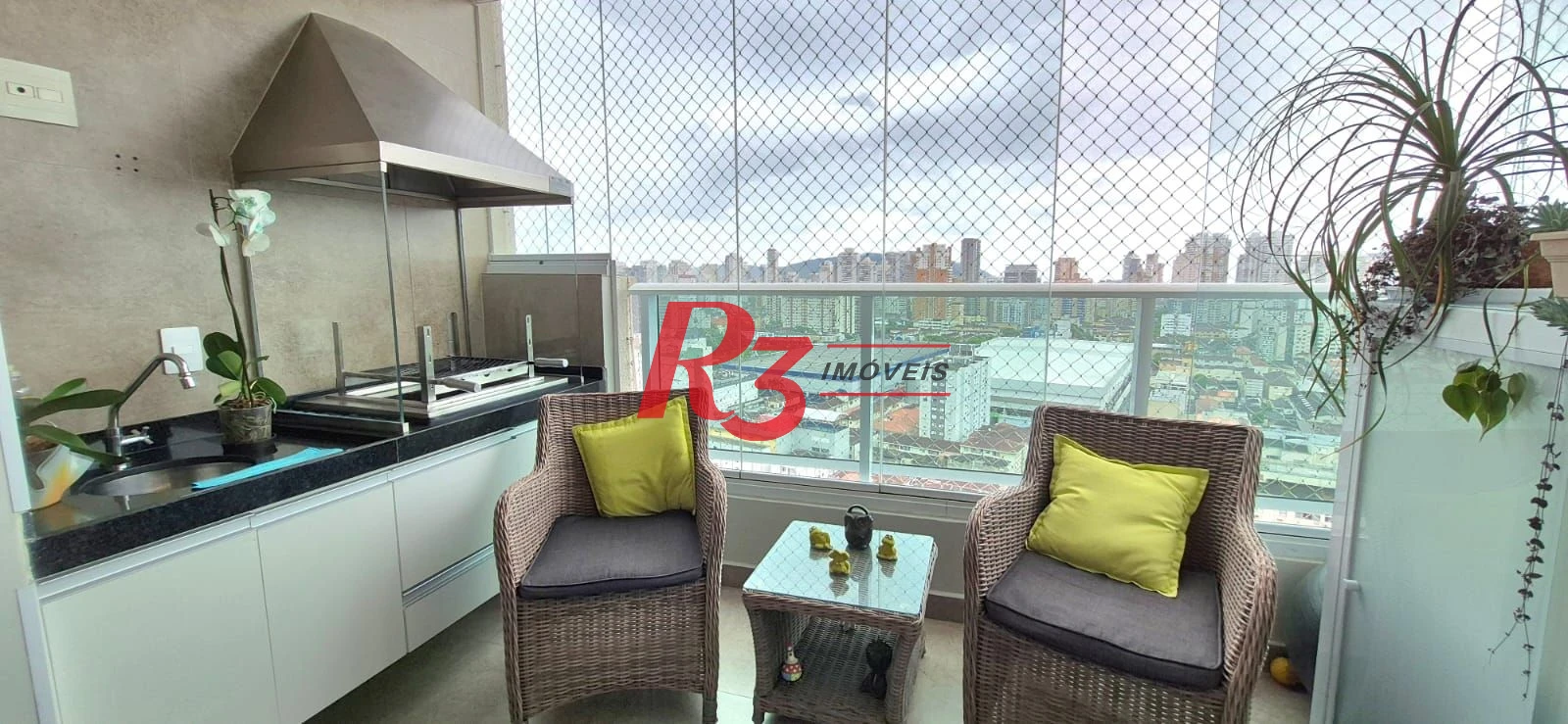 Apartamento com 2 dormitórios à venda, 63 m² por R$ 770.000,00 - Campo Grande - Santos/SP