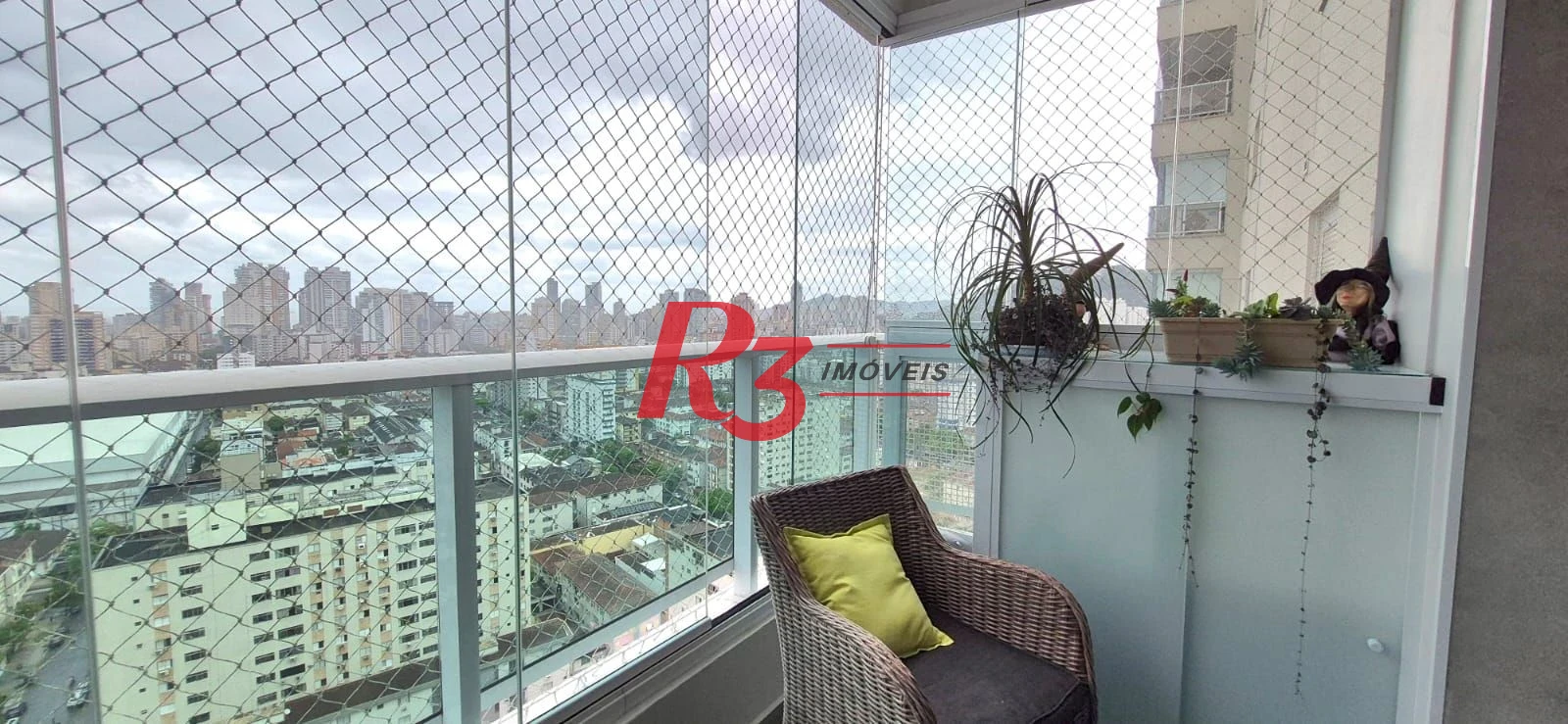 Apartamento com 2 dormitórios à venda, 63 m² por R$ 770.000,00 - Campo Grande - Santos/SP