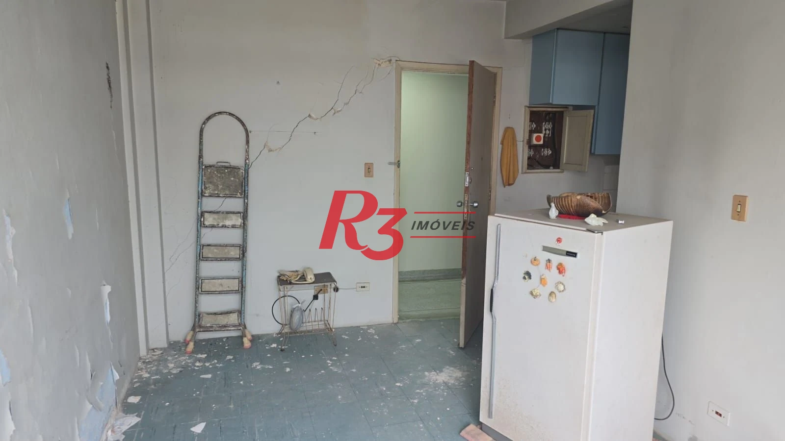 Kitnet à venda, 27 m² por R$ 345.000,00 - Embaré - Santos/SP