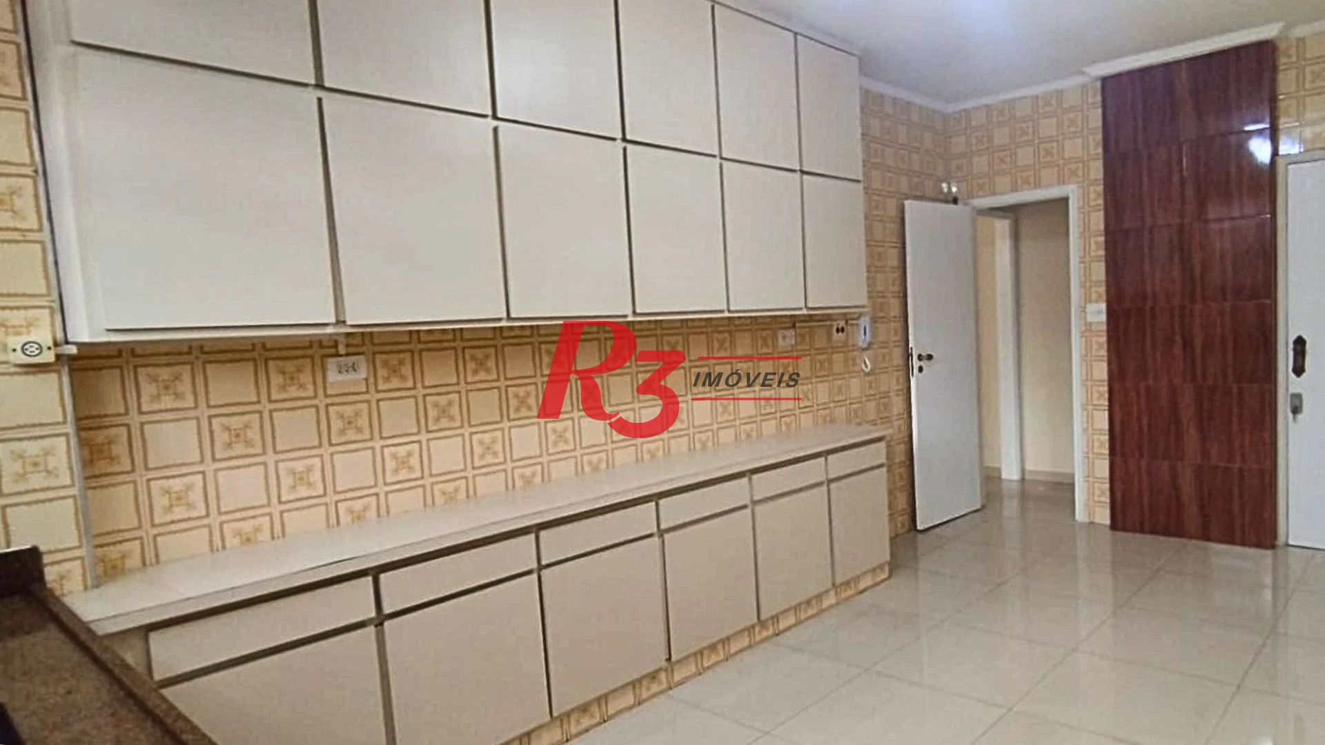 Apartamento com 3 dormitórios à venda, 135 m² por R$ 790.000,00 - Pompéia - Santos/SP