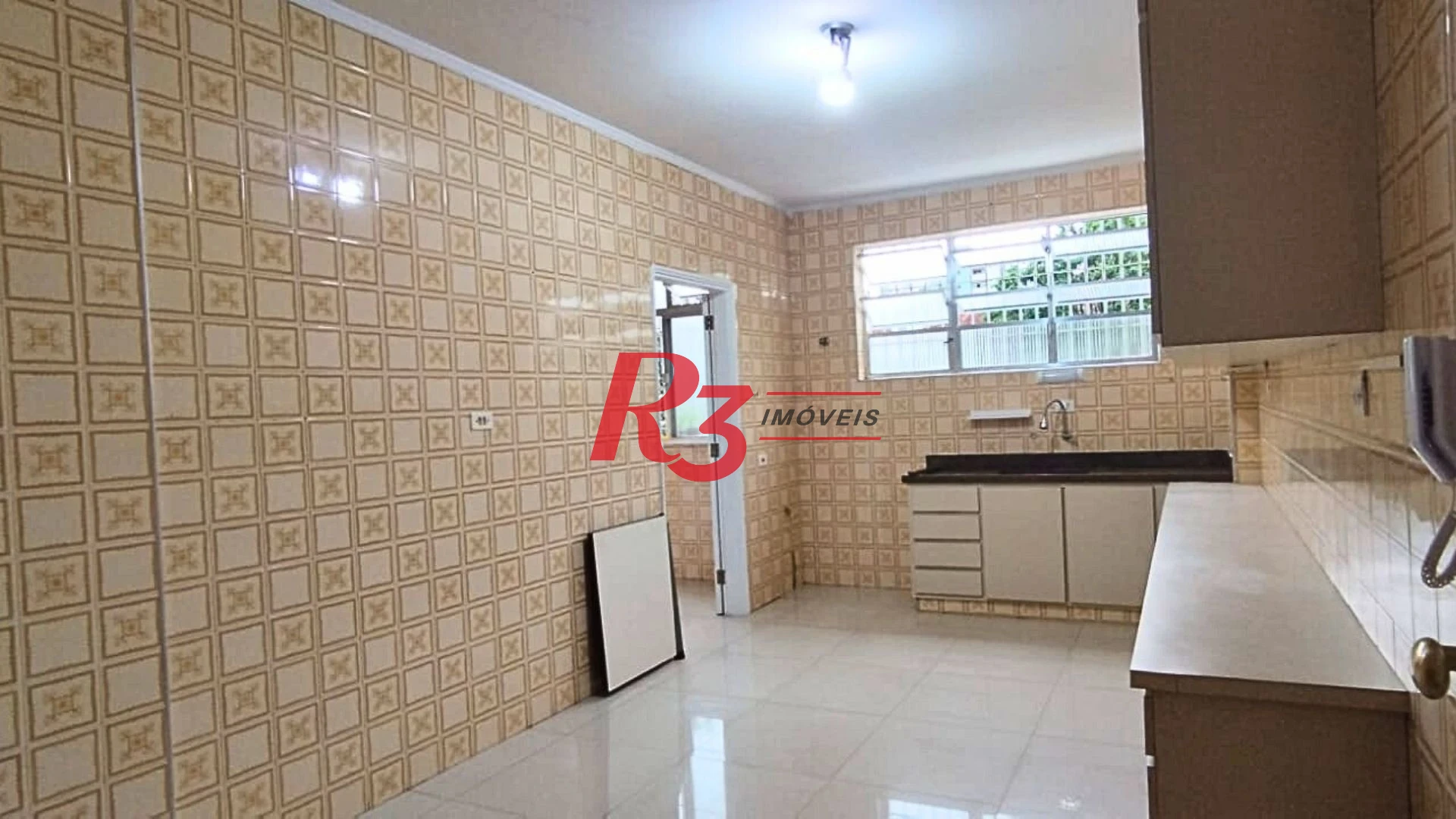 Apartamento com 3 dormitórios à venda, 135 m² por R$ 790.000,00 - Pompéia - Santos/SP