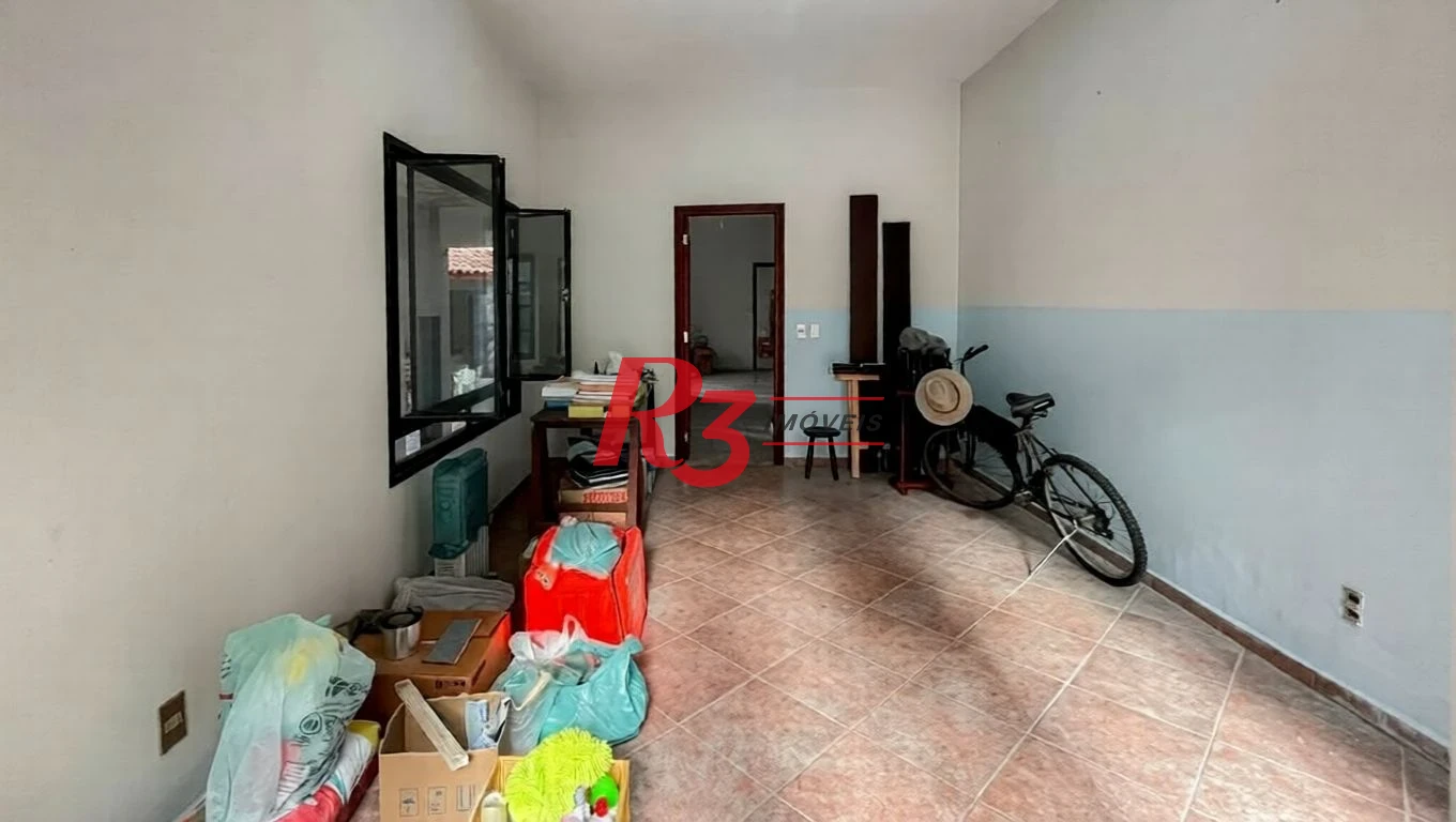 Sobrado com 4 dormitórios à venda, 266 m² por R$ 2.800.000,00 - Gonzaga - Santos/SP