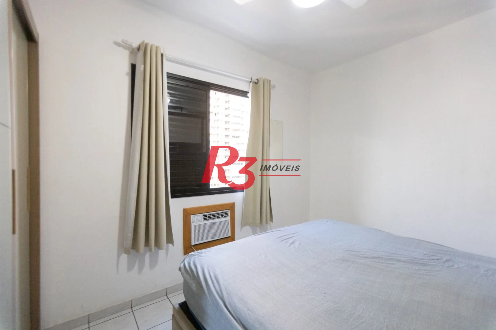Apartamento Duplex com 3 dormitórios à venda, 160 m² por R$ 1.100.000,00 - Encruzilhada - Santos/SP