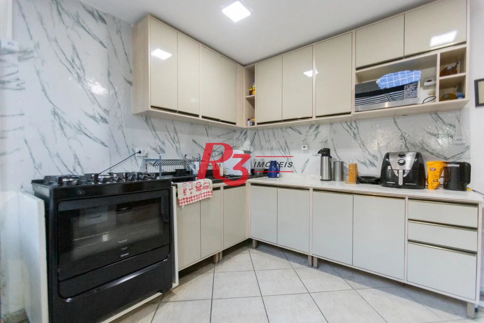 Apartamento Duplex com 3 dormitórios à venda, 160 m² por R$ 1.100.000,00 - Encruzilhada - Santos/SP