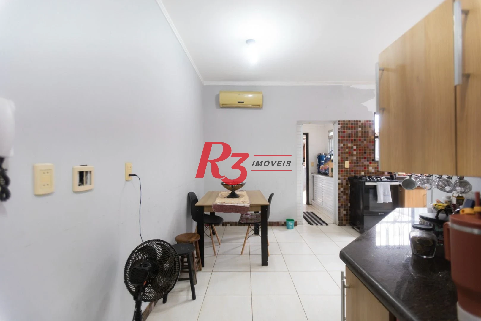 Casa à venda, 185 m² por R$ 1.100.000,00 - Ponta da Praia - Santos/SP