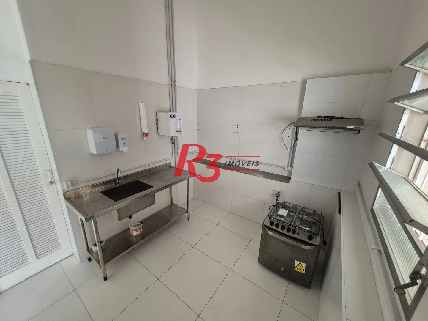 Loja, 75 m² - venda por R$ 450.000,00 ou aluguel por R$ 4.800,00/mês - Campo Grande - Santos/SP