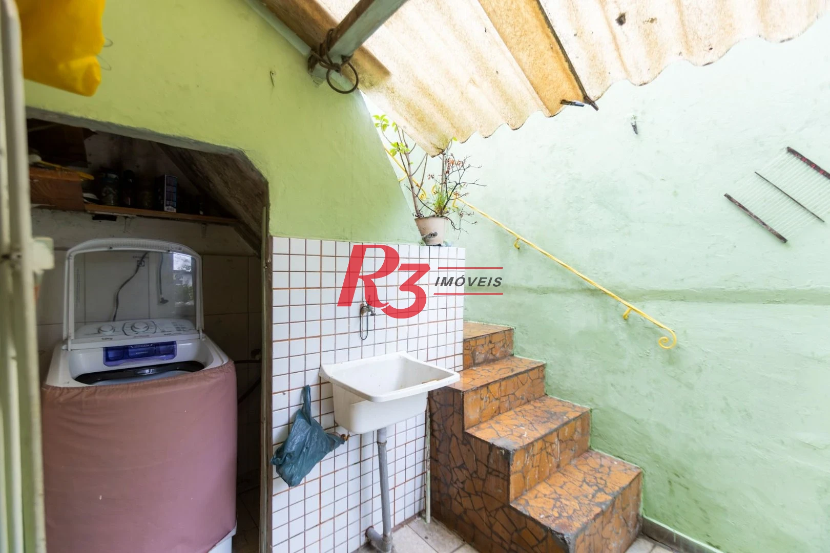 Sobrado à venda, 117 m² por R$ 470.000,00 - Estuário - Santos/SP