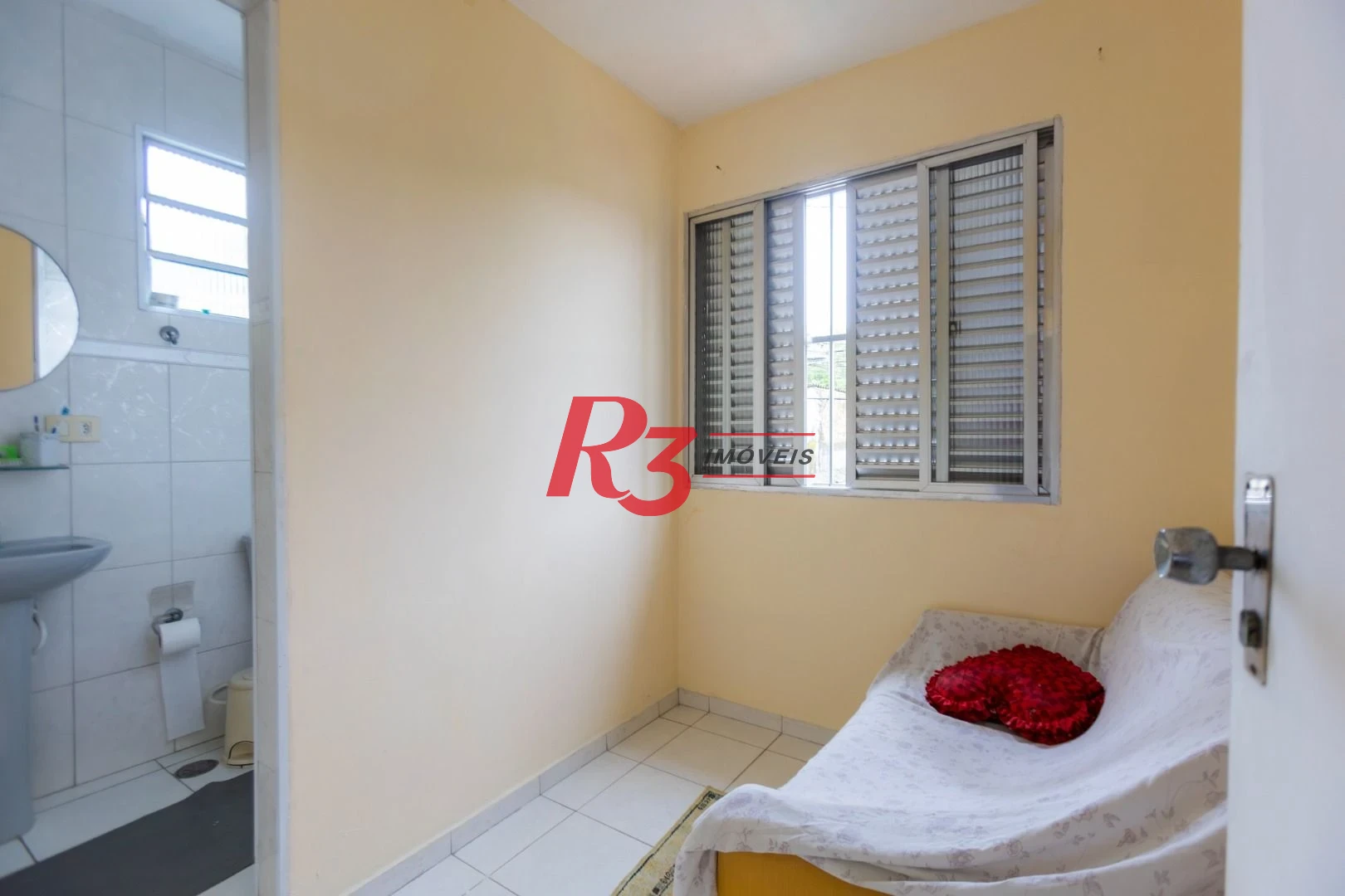 Sobrado à venda, 117 m² por R$ 470.000,00 - Estuário - Santos/SP