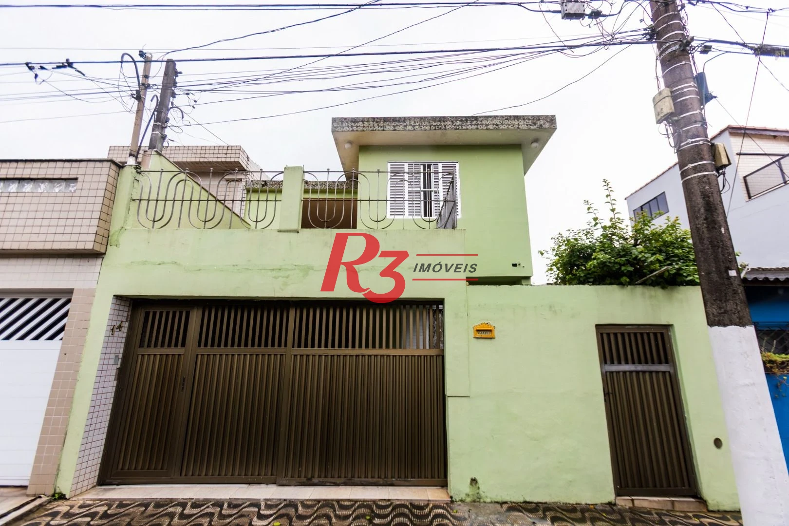 Sobrado à venda, 117 m² por R$ 470.000,00 - Estuário - Santos/SP