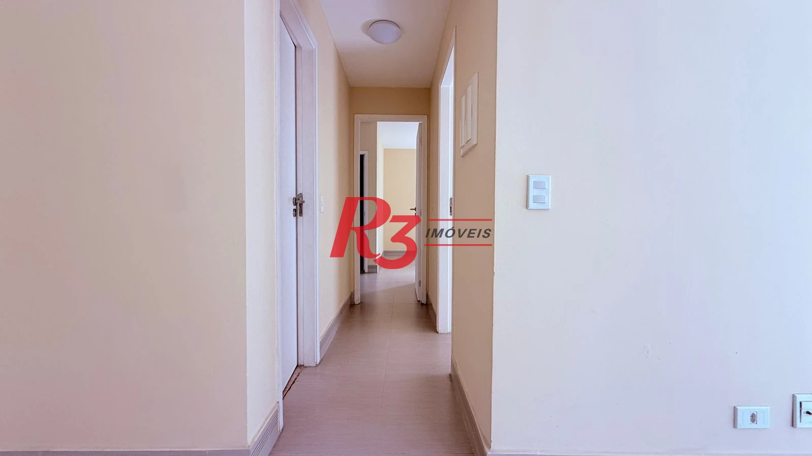 Apartamento com 2 dormitórios à venda, 73 m² por R$ 650.000,00 - José Menino - Santos/SP