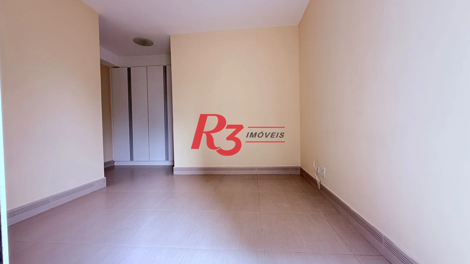 Apartamento com 2 dormitórios à venda, 73 m² por R$ 650.000,00 - José Menino - Santos/SP