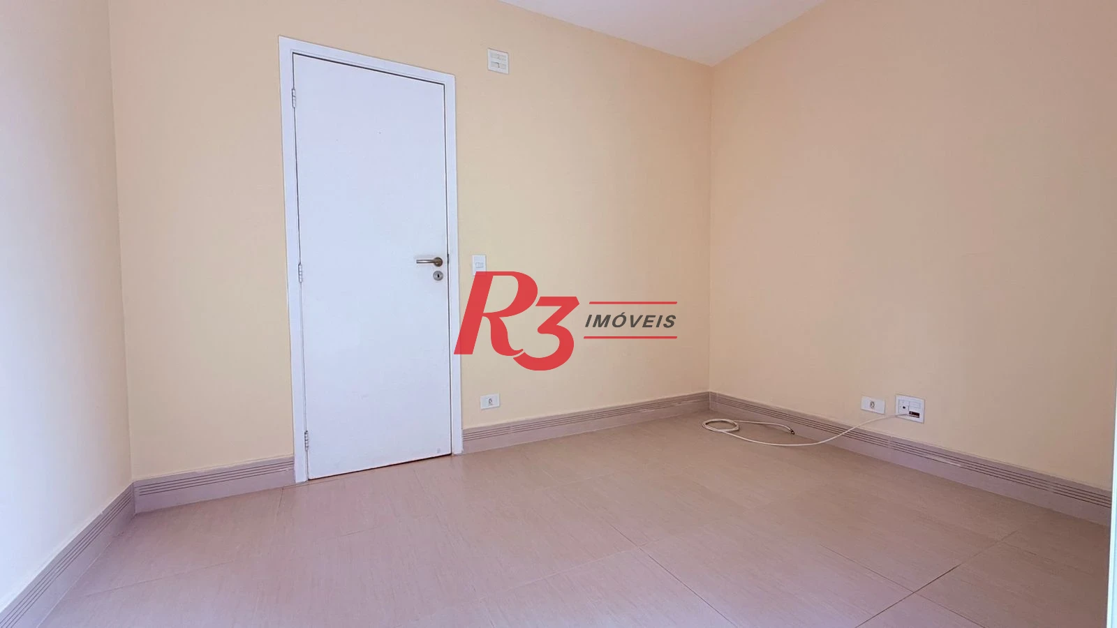 Apartamento com 2 dormitórios à venda, 73 m² por R$ 650.000,00 - José Menino - Santos/SP