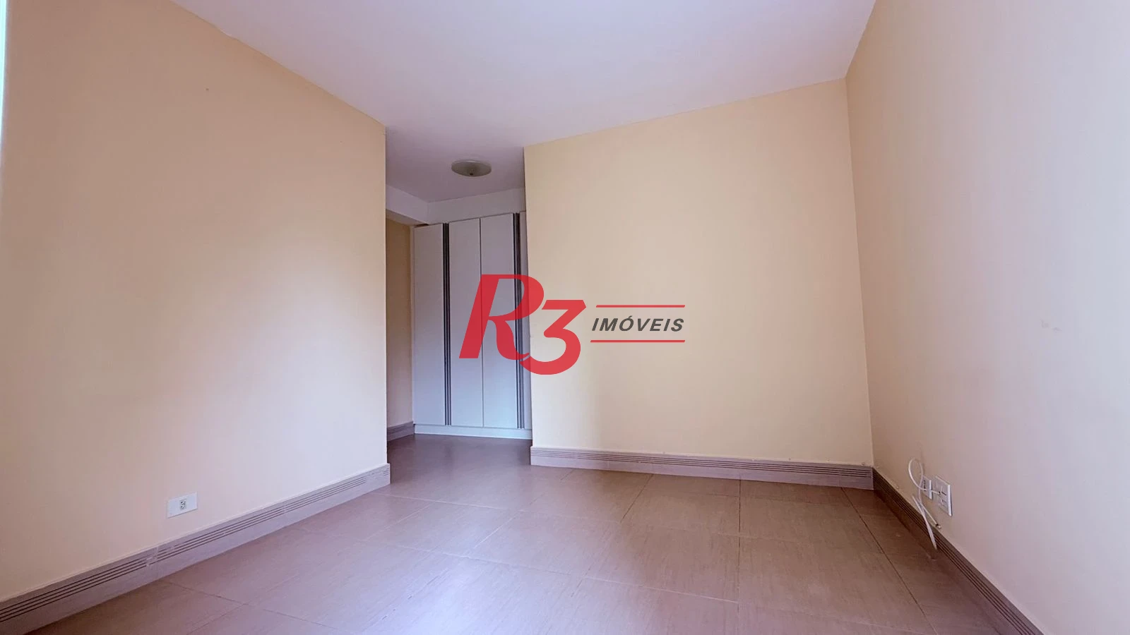 Apartamento com 2 dormitórios à venda, 73 m² por R$ 650.000,00 - José Menino - Santos/SP