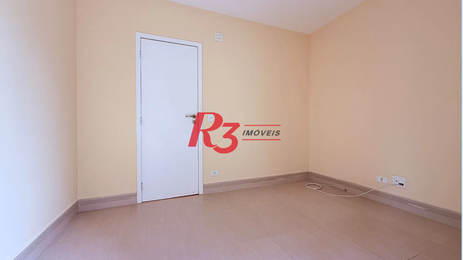 Apartamento com 2 dormitórios à venda, 73 m² por R$ 650.000,00 - José Menino - Santos/SP