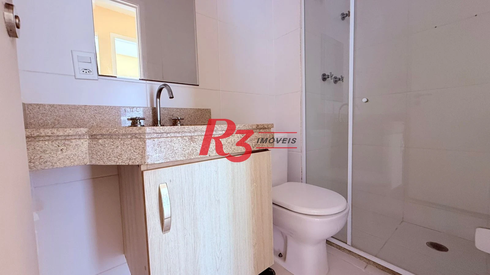 Apartamento com 2 dormitórios à venda, 73 m² por R$ 650.000,00 - José Menino - Santos/SP