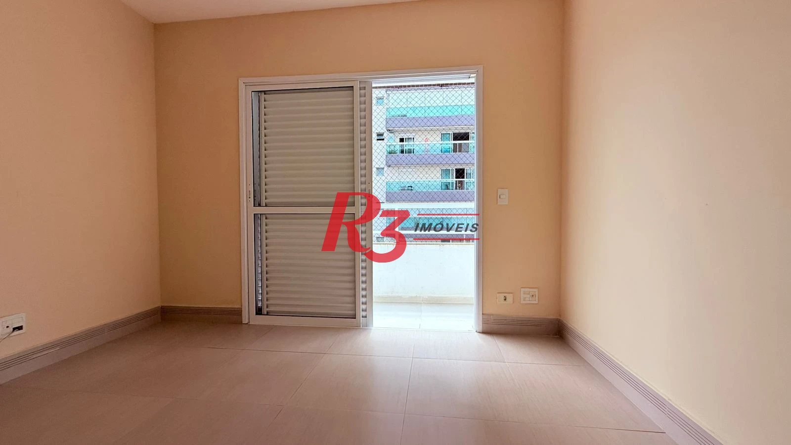 Apartamento com 2 dormitórios à venda, 73 m² por R$ 650.000,00 - José Menino - Santos/SP