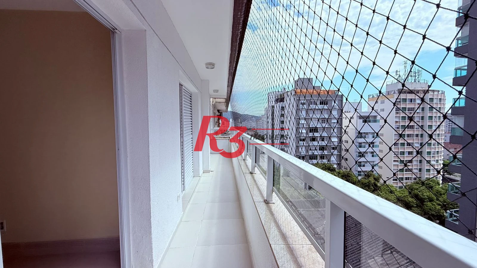 Apartamento com 2 dormitórios à venda, 73 m² por R$ 650.000,00 - José Menino - Santos/SP