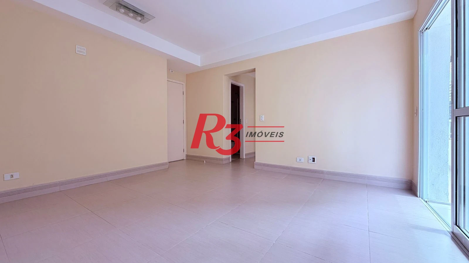 Apartamento com 2 dormitórios à venda, 73 m² por R$ 650.000,00 - José Menino - Santos/SP