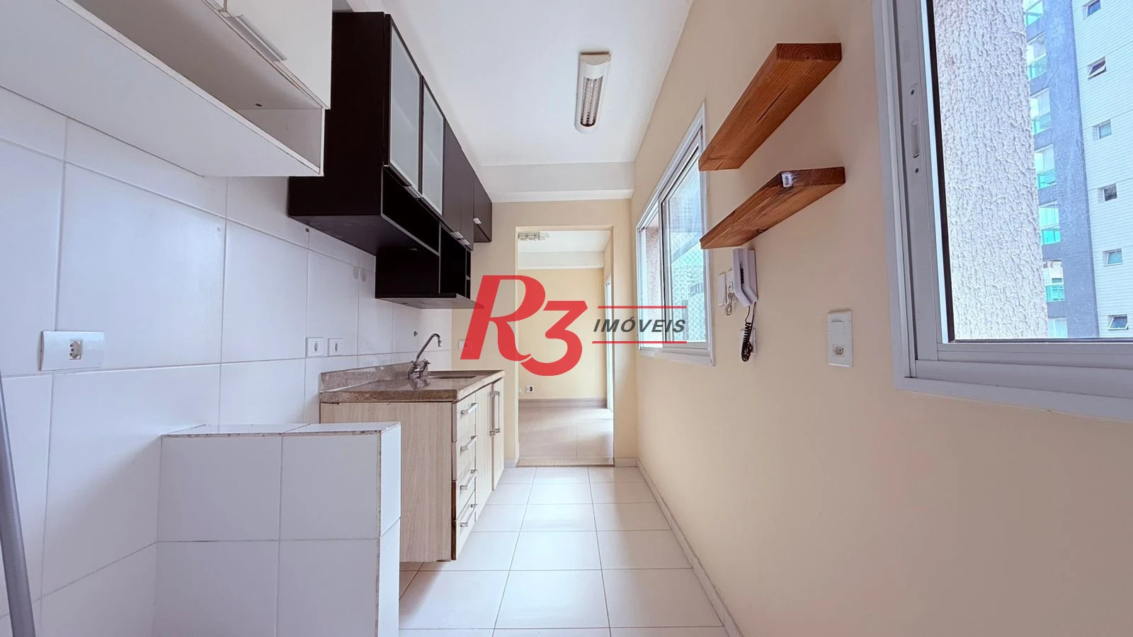 Apartamento com 2 dormitórios à venda, 73 m² por R$ 650.000,00 - José Menino - Santos/SP