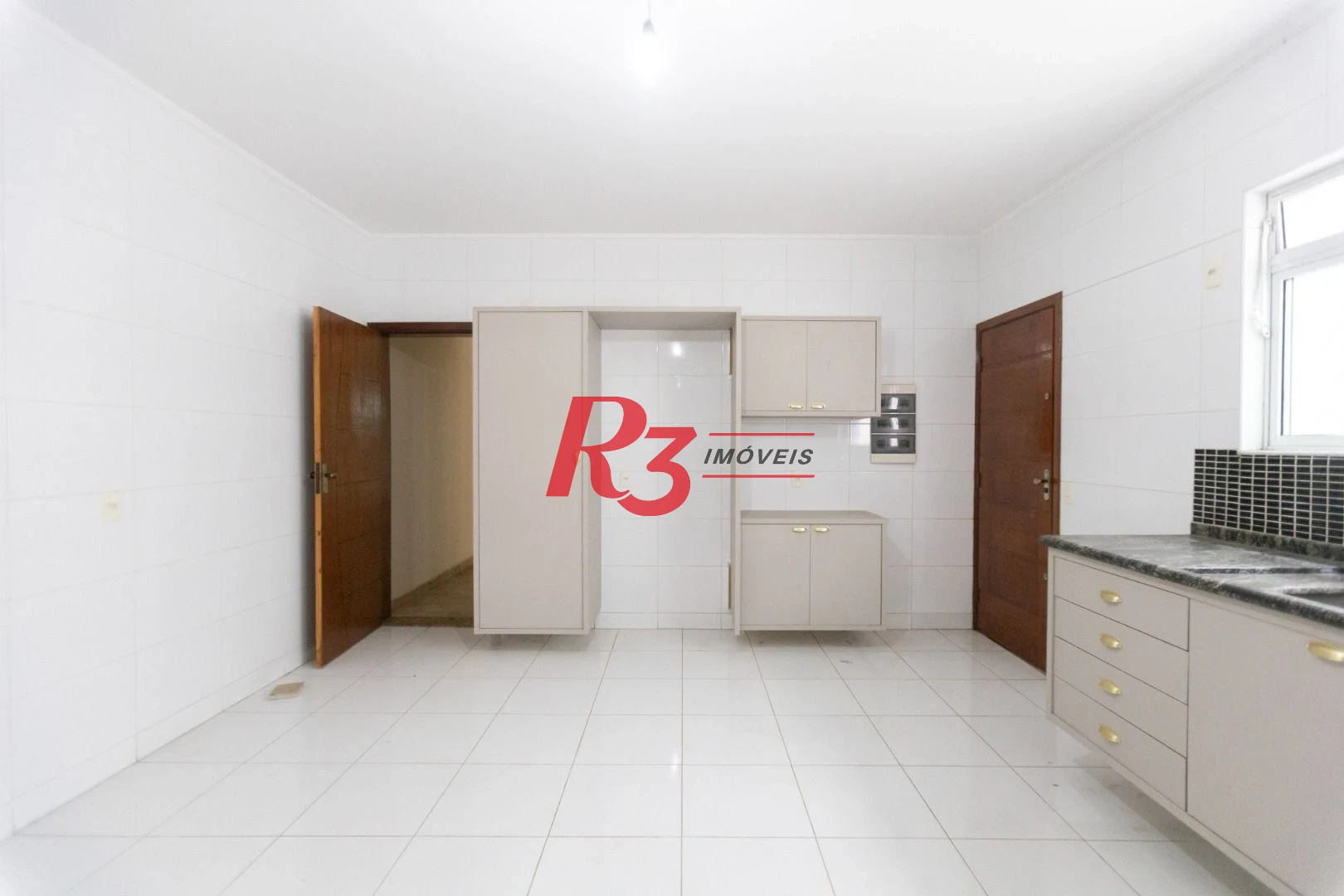 Sobrado, 430 m² - venda por R$ 2.500.000,00 ou aluguel por R$ 15.000,00/mês - Campo Grande - Santos/SP