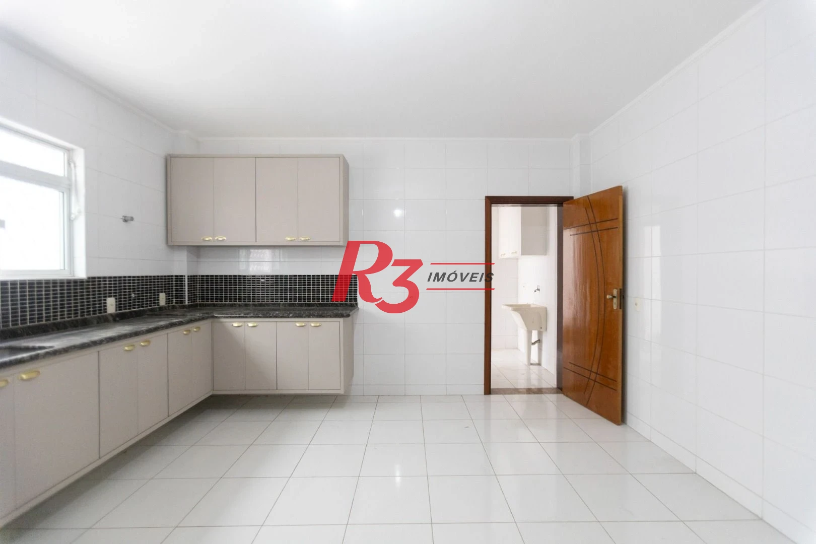 Sobrado, 430 m² - venda por R$ 2.500.000,00 ou aluguel por R$ 15.000,00/mês - Campo Grande - Santos/SP