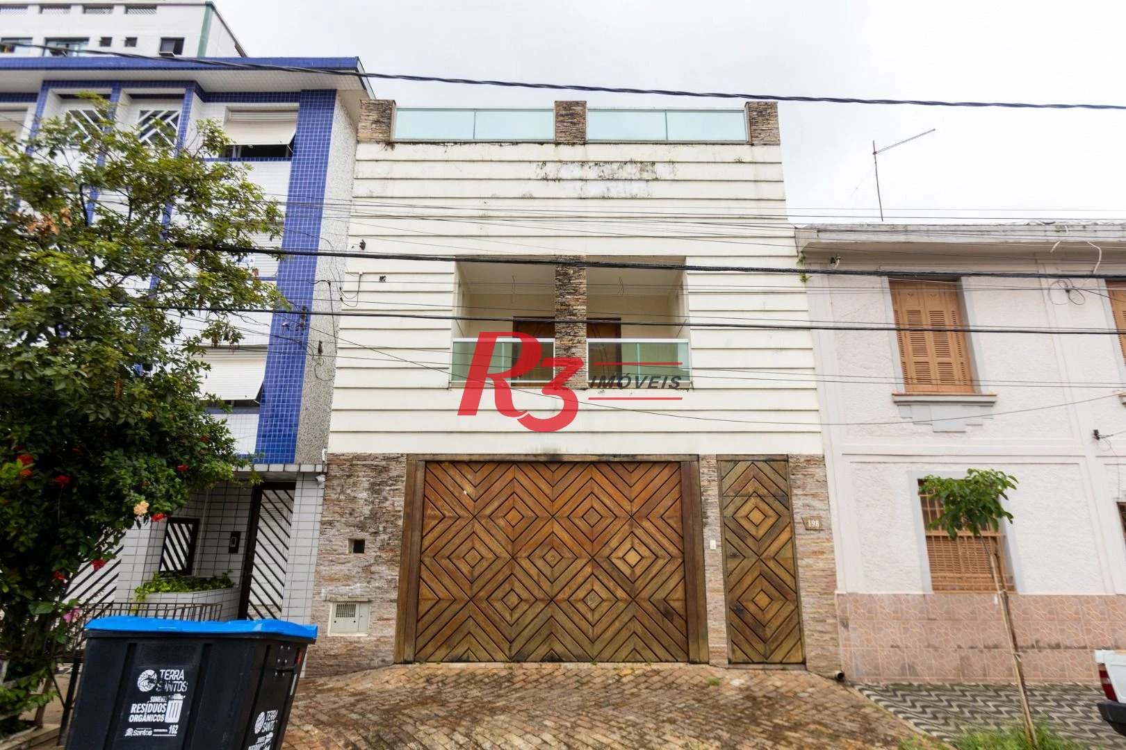 Sobrado, 430 m² - venda por R$ 2.500.000,00 ou aluguel por R$ 15.000,00/mês - Campo Grande - Santos/SP