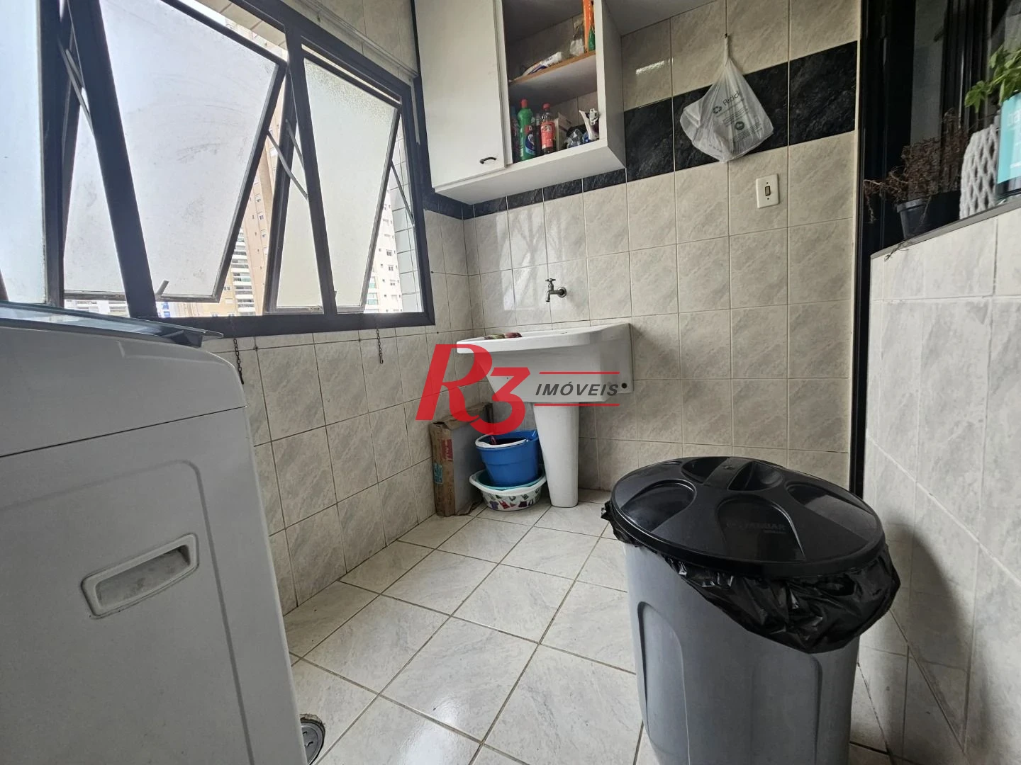 Apartamento com 2 dormitórios à venda, 110 m² por R$ 670.000,00 - Ponta da Praia - Santos/SP