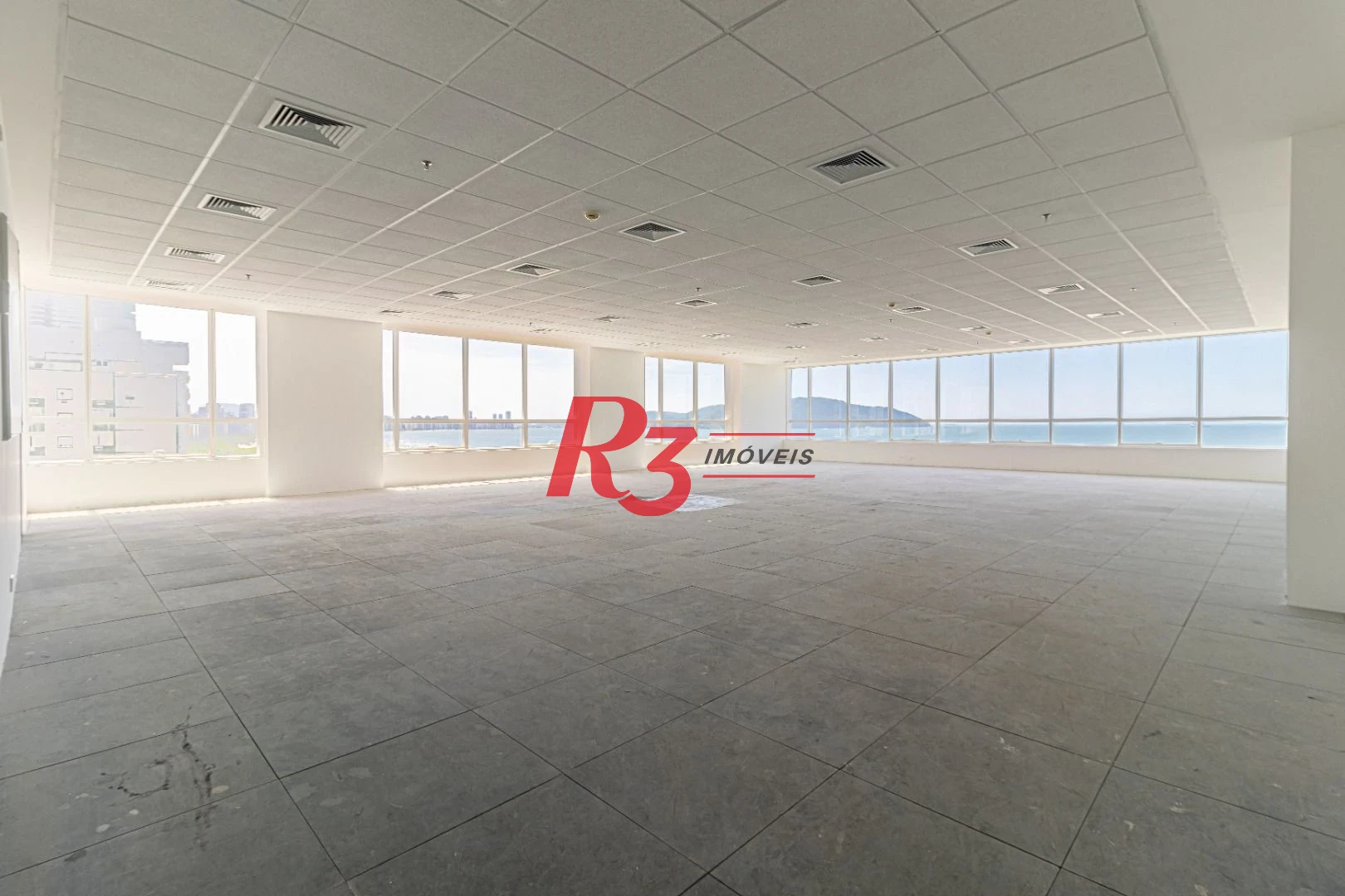 Sala para alugar, 517 m² por R$ 38.694,26/mês - José Menino - Santos/SP