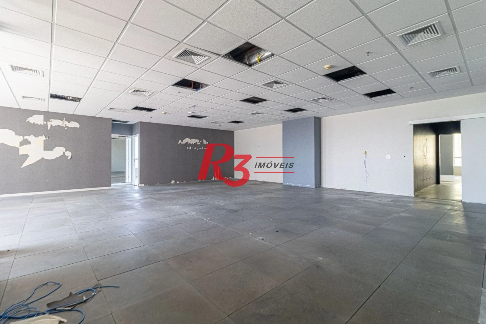 Sala, 517 m² - venda por R$ 6.204.360,00 ou aluguel por R$ 44.493,39/mês - José Menino - Santos/SP